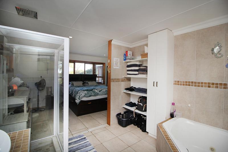 4 Bedroom Property for Sale in Groot Brakrivier Central Western Cape